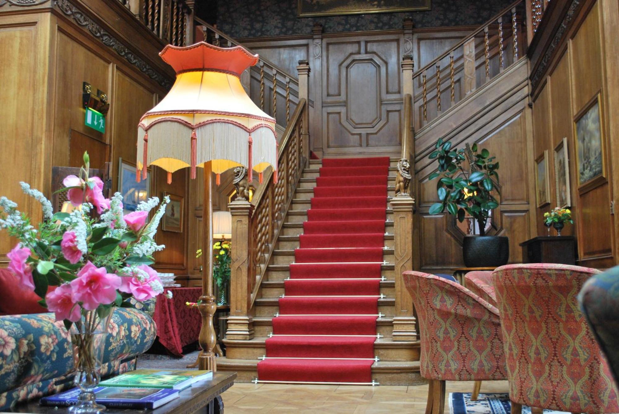 Lands Of Loyal Hotel Alyth Екстериор снимка