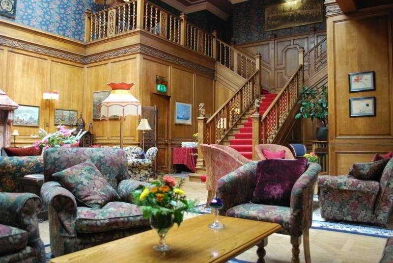 Lands Of Loyal Hotel Alyth Екстериор снимка