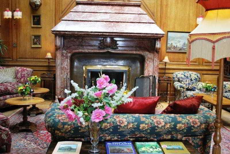 Lands Of Loyal Hotel Alyth Екстериор снимка