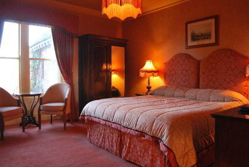 Lands Of Loyal Hotel Alyth Екстериор снимка